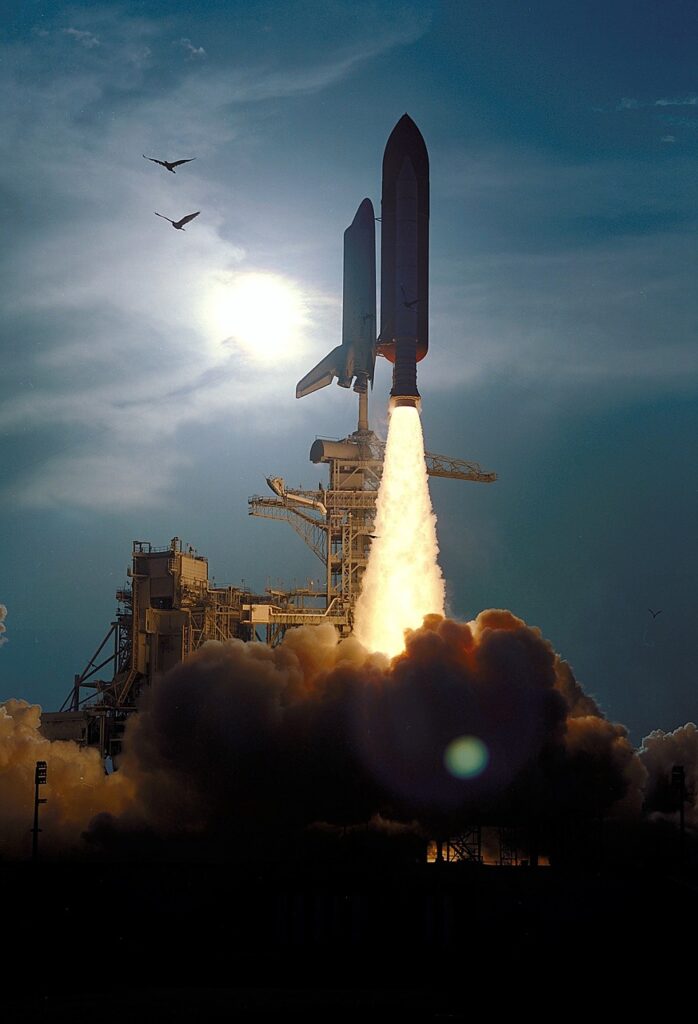 space shuttle discovery launch, liftoff, astronaut